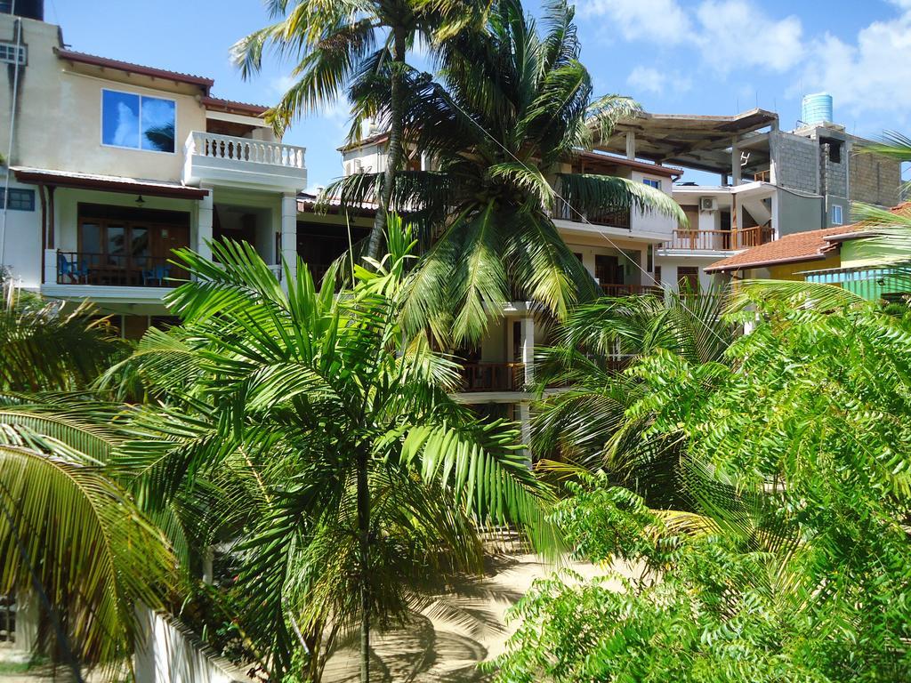 Sky Garden Mini Hotel Mirissa Exterior photo