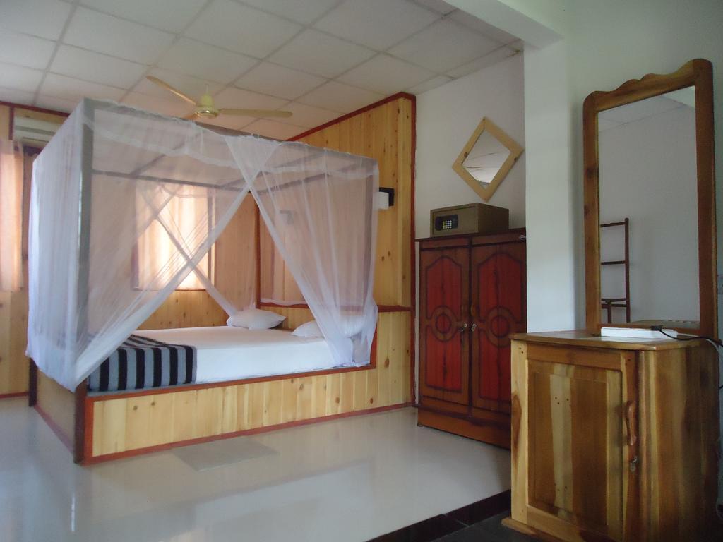Sky Garden Mini Hotel Mirissa Exterior photo