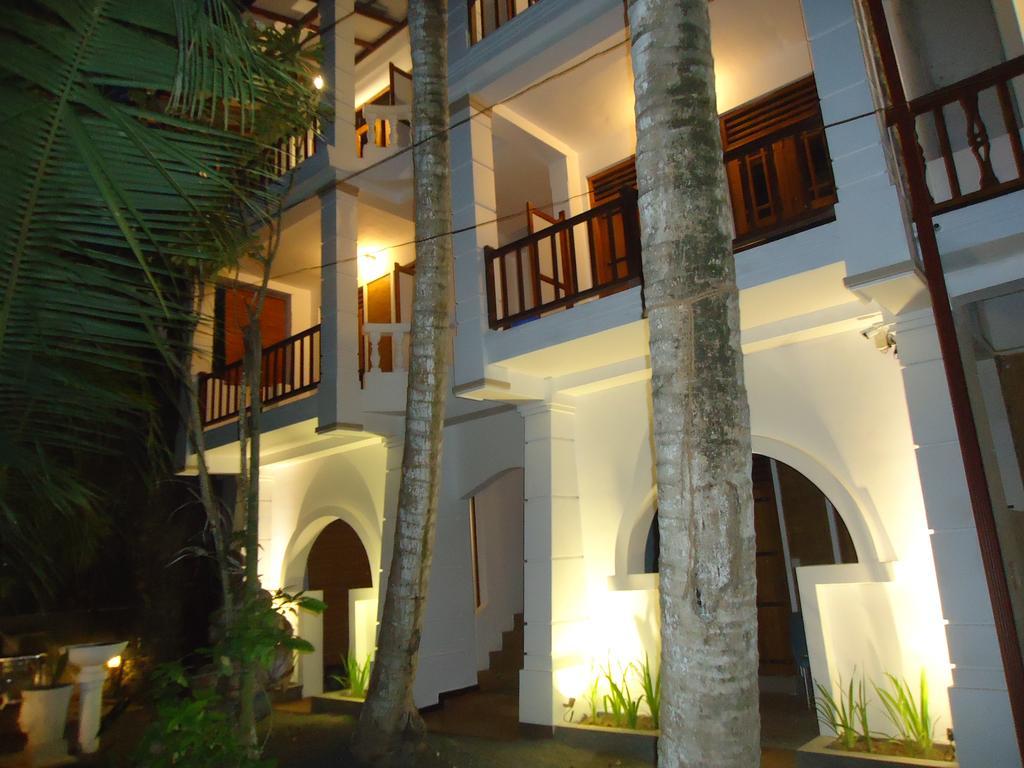 Sky Garden Mini Hotel Mirissa Exterior photo