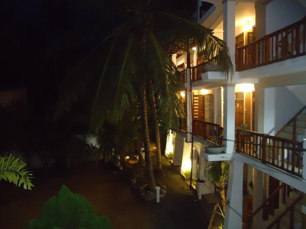 Sky Garden Mini Hotel Mirissa Exterior photo